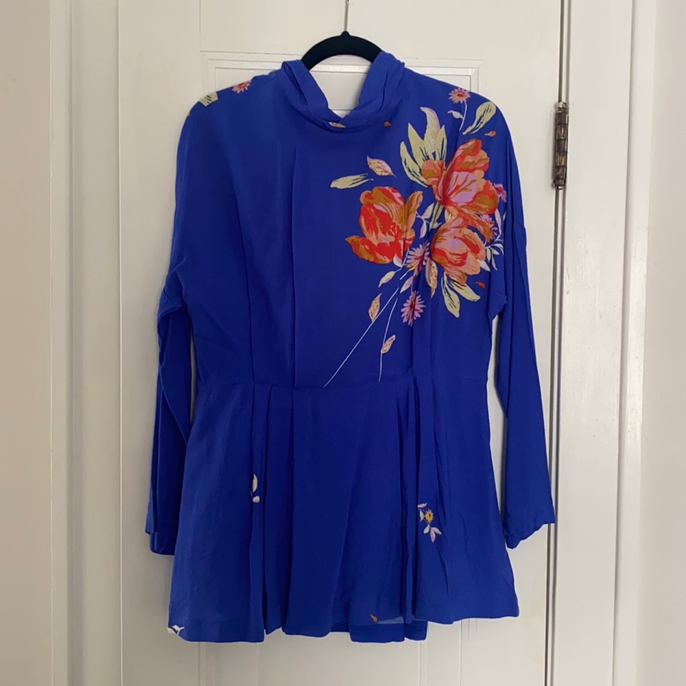 LIKE NEW free people tunic in cobalt blue with florals